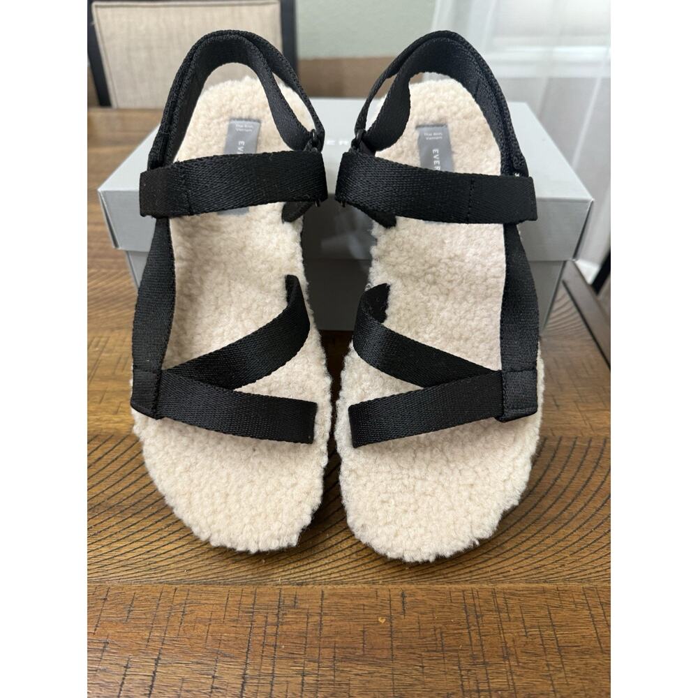 Everlane ReNew Teddy Sherpa Sport Sandals Black Women’s Sz 8 NIB Cozy Minimalist